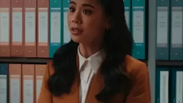 Matlock S02 Leah Lewis Brown Blazer worn by Sarah Franklin (Leah Lewis) as seen in Matlock (S02)