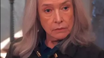 Matlock S02 Kathy Bates Suede Jacket worn by Madeline 'Matty' Matlock (Kathy Bates) as seen in Matlock (S02)