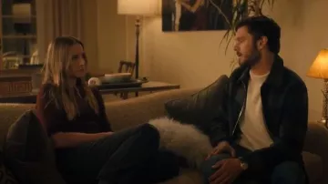 Abercrombie & Fitch Curve Love Ultra High Rise 90s Straight Jean worn by Joanne (Kristen Bell) as seen in Nobody Wants This (S02E09)