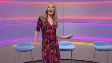 Diane von Furstenberg Abigail Wrap Dress worn by Chloe Fineman as seen in Saturday Night Live (S51E08)