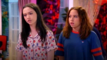 PJ Salvage American Honey Short Sleeve Top worn by Jade Castillo (Carmen Sánchez) as seen in Electric Bloom (S01E14)