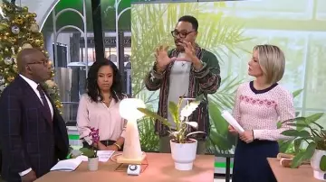 Scotch & Soda Sakura Cardigan Sweater worn by Hilton Carter as seen in Today on December 17, 2025