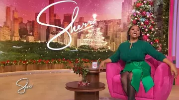 Antonio Melani Antoinette Stretch Mikado Bow Mini A-Line Skirt worn by Sherri Shepherd as seen in Sherri on  December 12, 2025