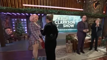 Vivienne Westwood Meghan Kilt worn by Ice Spice as seen in The Kelly Clarkson Show on December 17, 2025