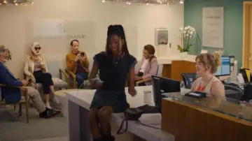 Aritzia Sunday Best Tabby Skirt worn by Alani (True Whitaker) as seen in I Love LA (S01E07)