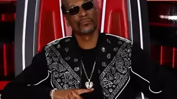 The Voice Season 28 Finale Snoop Dogg Black Jacket worn by (Snoop Dogg) in The Voice