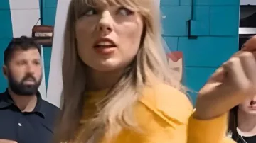 Taylor Swift The End of an Era Yellow Sweatshirt of Self (Taylor Swift) as seen in Taylor Swift | The Eras Tour | The End of an Era (S01)