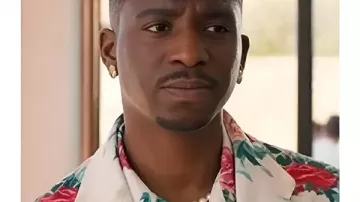 Emily In Paris S05 Samuel Arnold Floral Blazer worn by Julien (Samuel Arnold) as seen in Emily in Paris (S05)