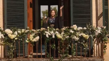 Dolce & Gabbana S/S 2016 Italia Is Love Dress worn by Princess Jane (Minnie Driver) as seen in Emily in Paris (S05E01)