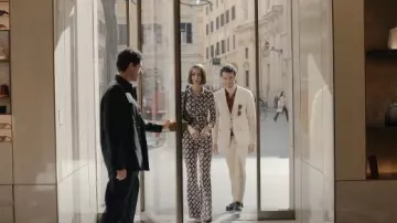 Si Rossi Sergio Rossi Sandals worn by Emily Cooper (Lily Collins) as seen in Emily in Paris (S05E02)