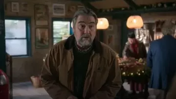 Orvis Classic Barn Coat worn by Mac (Nathaniel Parker) as seen in Twelve Dates 'Til Christmas (S01E05)
