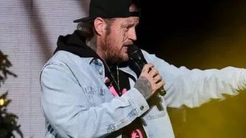 Jelly Roll IHeartRadio Hot 99.5’s Jingle Ball 2025 Jacket