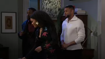 Free People Mod Flower Earrings worn by Eva Thomas (Ambyr Michelle) as seen in Beyond the Gates (S01E195)