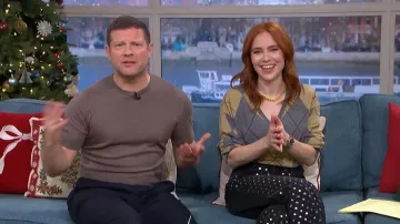 Zara 100% Wool Diamond Jumper worn by Angela Scanlon as seen in This Morning on December 2025