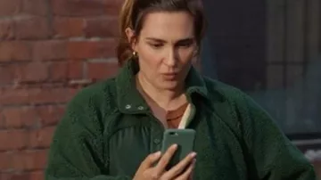 The Christmas Baby 2025 Katherine Barrell Green Fleece Jacket worn by Kelly (Katherine Barrell) in The Christmas Baby