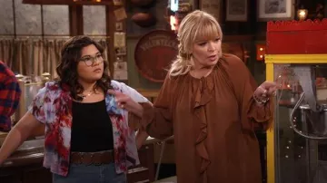 H&M Ruffled Blouse worn by Gabby (Melissa Peterman) as seen in Happy's Place (S02E05)