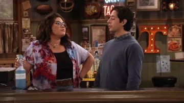 Urban Outfitters Betty Stamped Leather Western Belt worn by Isabella (Belissa Escobedo) as seen in Happy's Place (S02E05)