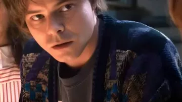 Stranger Things S05 Jonathan Byers Cardigan worn by Jonathan Byers (Charlie Heaton) in Stranger Things (S05)