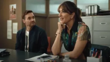 Arthur The Label Pleated Shirt worn by Vicki Marvin (D'Arcy Carden) as seen in Sunny Nights (S01E01)