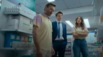 Wrangler Mid Joplin Relaxed Jeans As You Are worn by Vicki Marvin (D'Arcy Carden) as seen in Sunny Nights (S01E03)