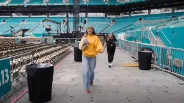 Louis Vuitton Isola Sandal worn by Taylor Swift as seen in Taylor Swift | The Eras Tour | The End of an Era (S01E03)