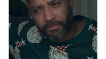 Amandaland S1 Samuel Anderson Green Christmas Pajamas worn by Mal (Samuel Anderson) in Amandaland (S01)
