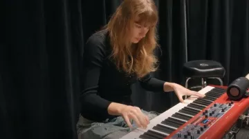 Magnolia Pearl Cross Road Denims worn by Taylor Swift as seen in Taylor Swift | The Eras Tour | The End of an Era (S01E04)