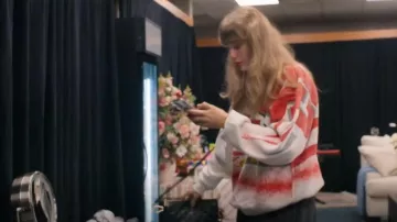 Louis Vuitton Coussin PM worn by Taylor Swift as seen in Taylor Swift | The Eras Tour | The End of an Era (S01E06)