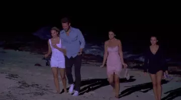 Les sneakers Converse blanches basses dans The Bachelor
