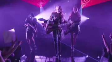 Sneakers high tops black Aja in Jem And The Holograms