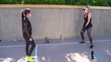 Sneakers black Khloe in Keeping Up With The Kardashians