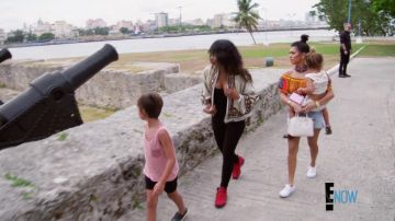 Sneakers low Vans white Kourtney in Keeping Up With The Kardashian