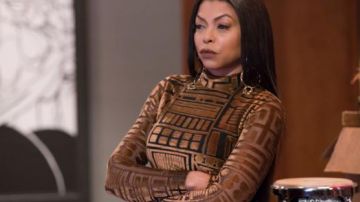 El vestido marrón de Burberry de Cookie Lyon (Taraji P. Henson) en Empire (Temporada 3 Episodio 1)