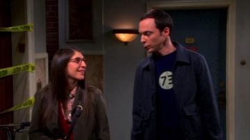 Le T-shirt 73 de Sheldon Cooper (Jim Parsons) dans The big bang Theory S07E11