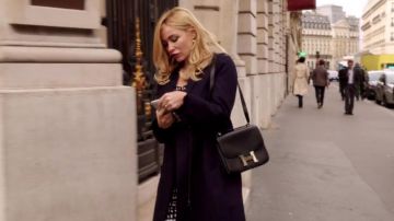 el bolso Hermès de Iris Dupin (Emmanuelle Béart) en Les yeux jaunes des crocodiles