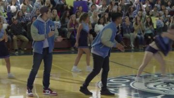 Sneakers Nike Air Jordan 1, Zach in 13 Reasons Why