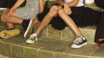 The sneakers Converse All Stars Chuck Taylor Low from The Incredible Family Kardashian