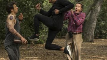 Las zapatillas Puma negras en The Boyfriend: ¿por qué él?