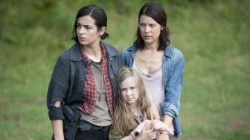 The necklace of Tara Chambler (Alanna Masterson) in The Walking Dead