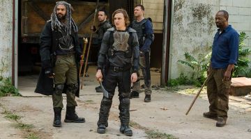 Les boots du roi Ezekiel (Khary Payton) dans The Walking Dead S07E02
