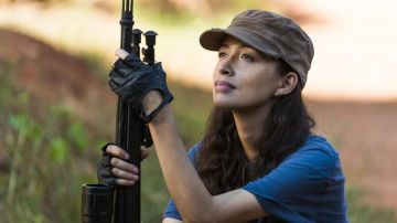 Las manoplas de cuero de Rosita Espinosa (Christian Serratos) en The Walking Dead