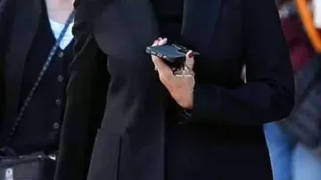 Marty Supreme 2025 Gwyneth Paltrow Black Blazer