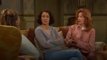 Vince Weekend V-Neck Cashmere Sweater worn by Linsey Godfrey as seen in Days of our Lives on December 1, 2025