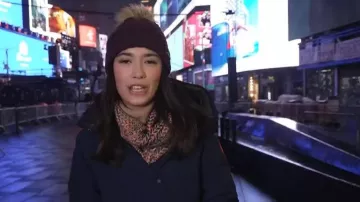 Canada Goose Shelburne Paneled Parka Coat worn by Emilie Ikeda as seen in Today on December 29, 2025