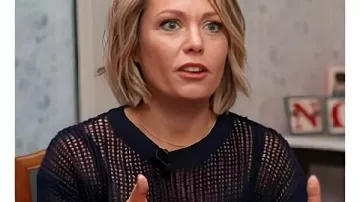 The Today Show 2025 Dylan Dreyer Star Sweater as seen in Today