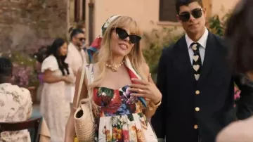 Dolce & Gabbana Bijoux Flower Necklace worn by Erica Pelosini Leeman as seen in Emily in Paris (S05E04)
