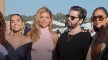 Coucoo Lanai Long-Sleeved Top worn by Sarah Jane Nader as seen in The Kardashians (S07E10)