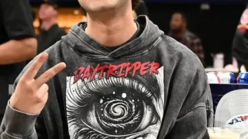 Tape B Miami Heat v Atlanta Hawks Pullover Hoodie