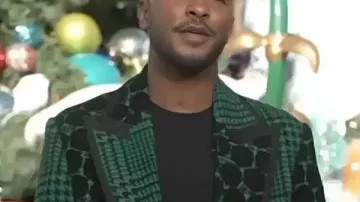 Access Hollywood Scott Evans Two-Tone Coat worn by (Scott Evans) in Access Hollywood