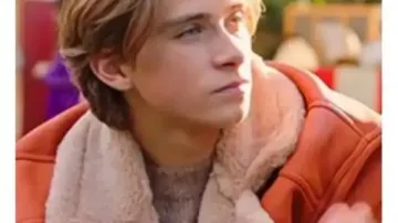 Ici Tout Commence Manec Verdier Shearling Car Coat worn by (Manec Verdier) in Ici tout commence